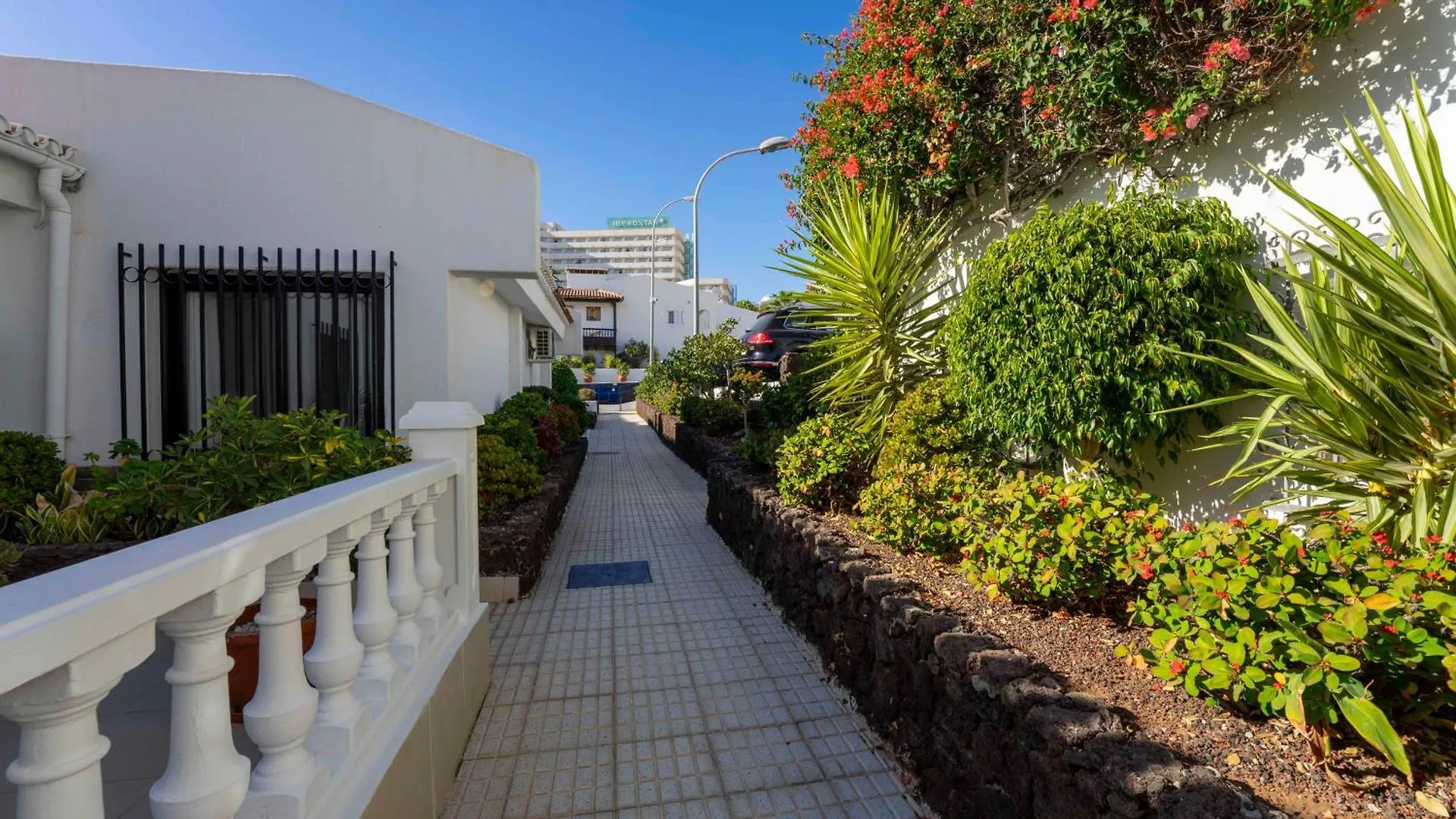 El Bungalow Playa Fanabe Apartment